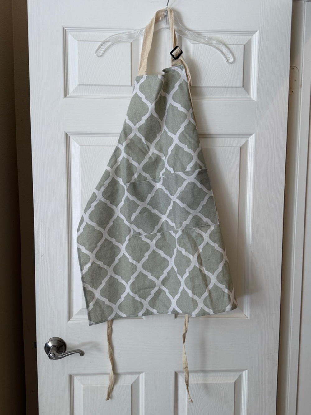 Cotton Kitchen Apron in Sage with White Lattice Pattern